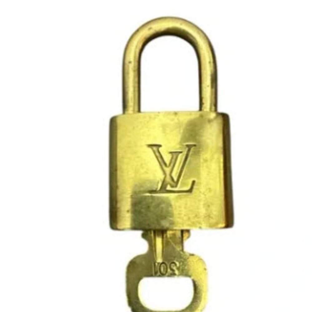 ❤️🦄 Authentic Louis Vuitton Gold Lock & Key Matching Set (#301)
